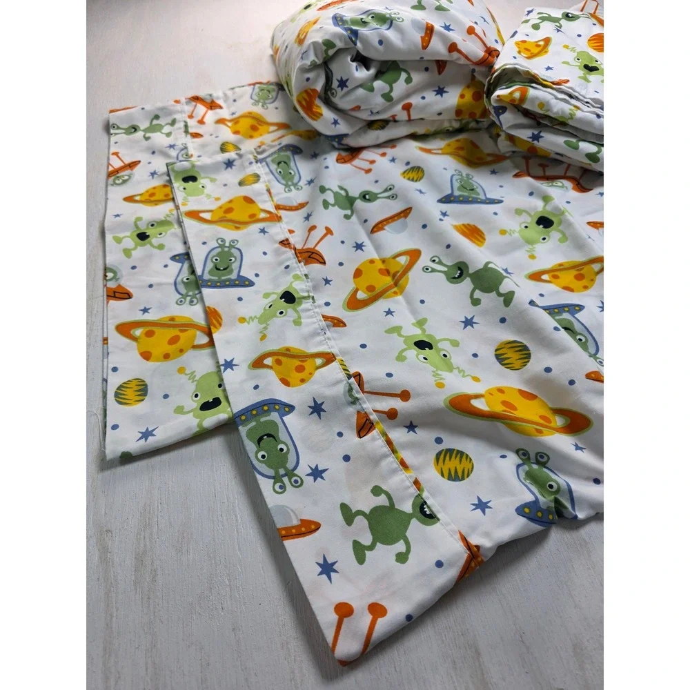 Kids Alien Outer Space Bed Sheet Set Planets UFO Flying Saucer White Y2K Classic